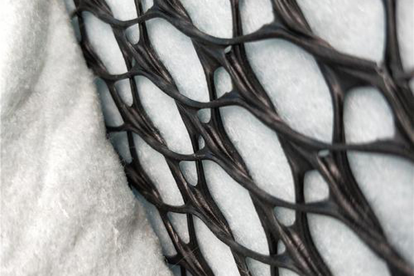 探討復合排水網與鋼筋的搭接方式 第2張