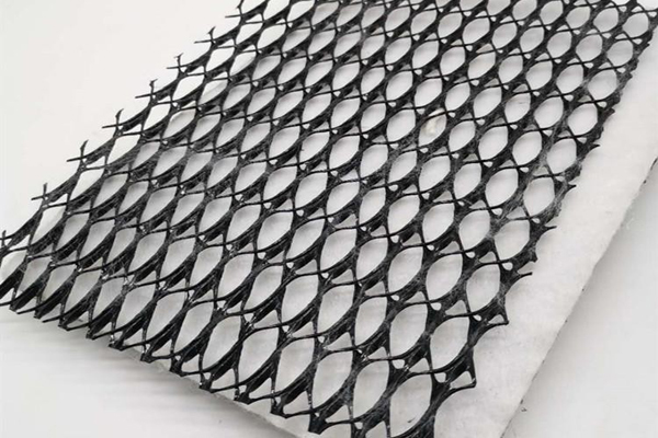  三維復合排水網在施工中要做哪些安全措施  第1張