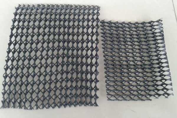 三維復合排水網在庭院排水中的應用  第1張